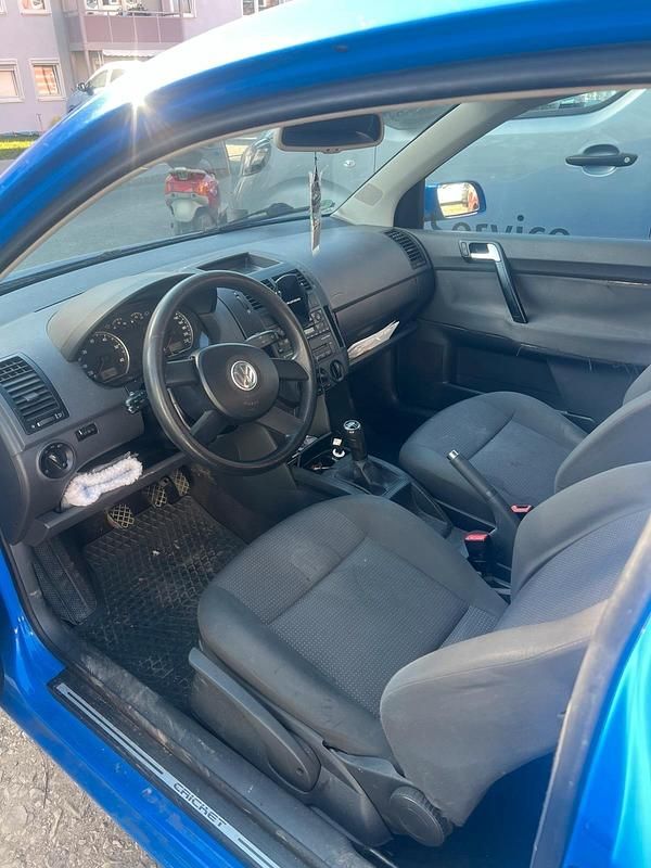 Gebraucht VW Polo 64 PS (47 kW) 2003 Blau Kleinwagen