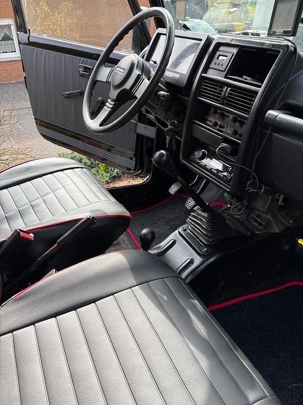 Second-hand Suzuki Samurai 69 CP (50 kW) 1992 Negru SUV