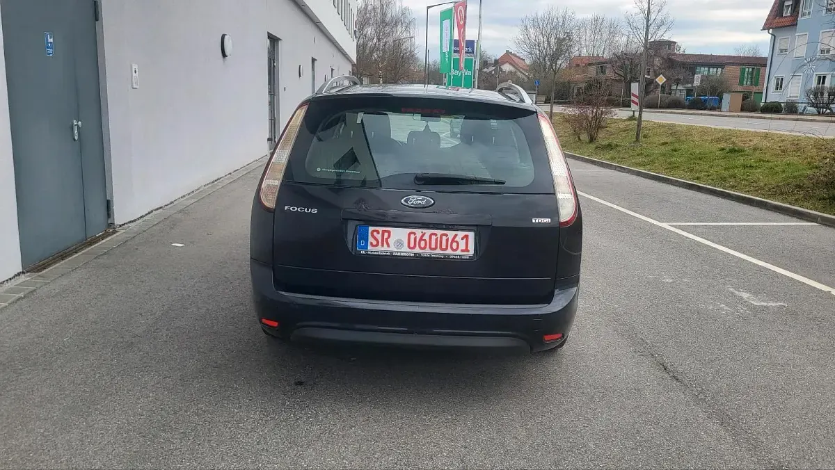 Gebraucht Ford Focus 109 PS (80 kW) 2009 Schwarz Kombi