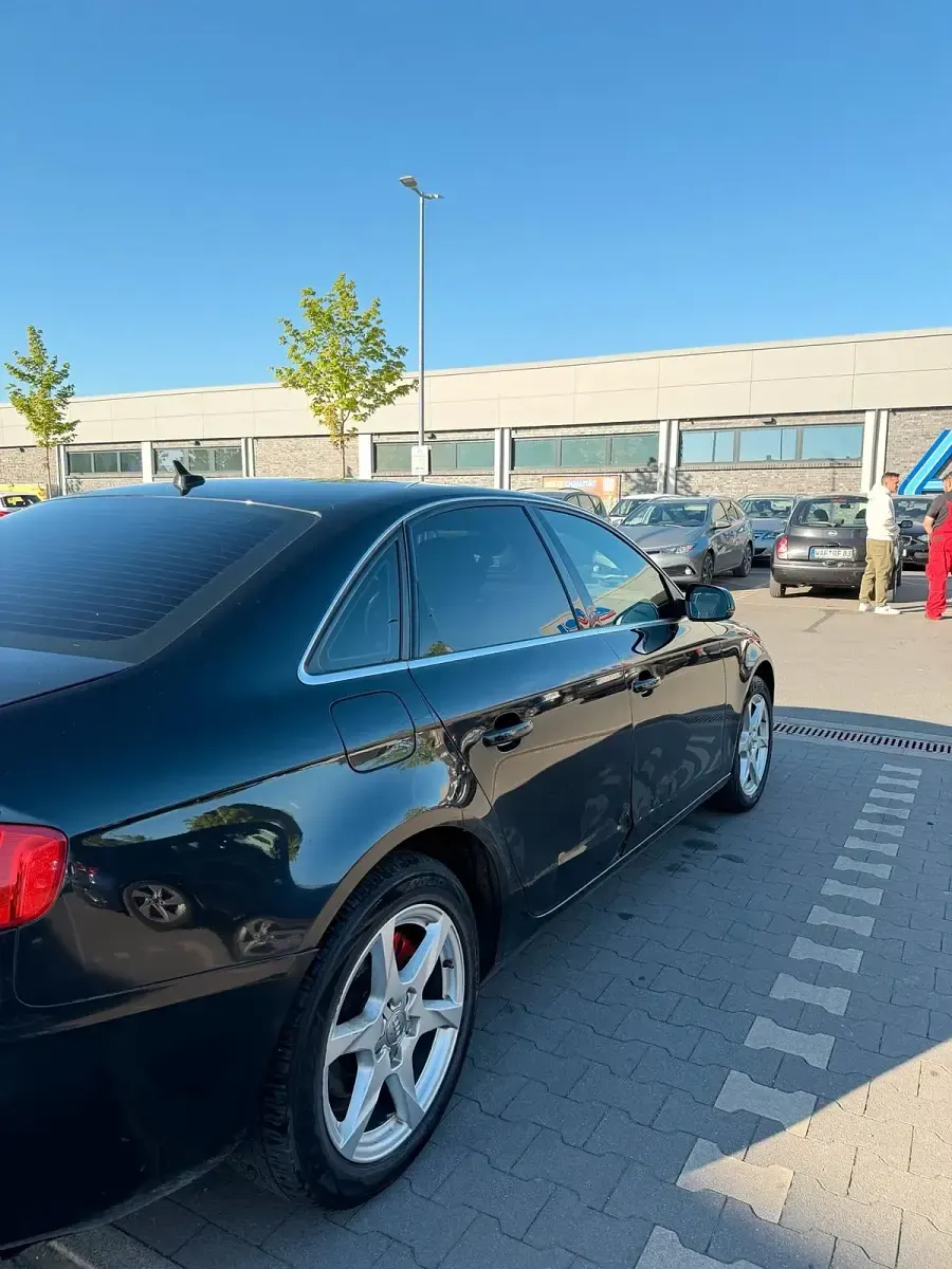 Gebraucht Audi A4 190 PS (139 kW) 2011 Schwarz Limousine