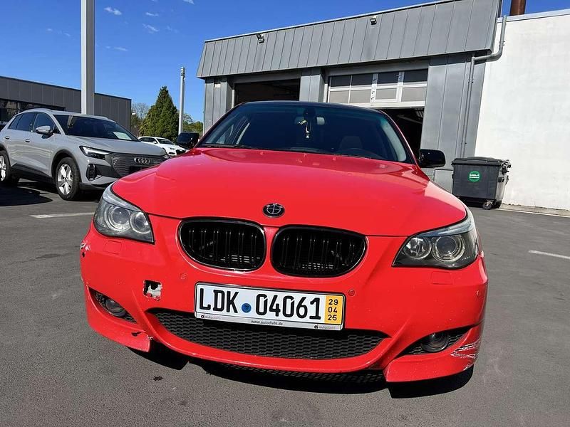 Rot Gebraucht 2006 BMW 530 Limousine | 5.000 € (Fairer Preis) - Bild 1/4