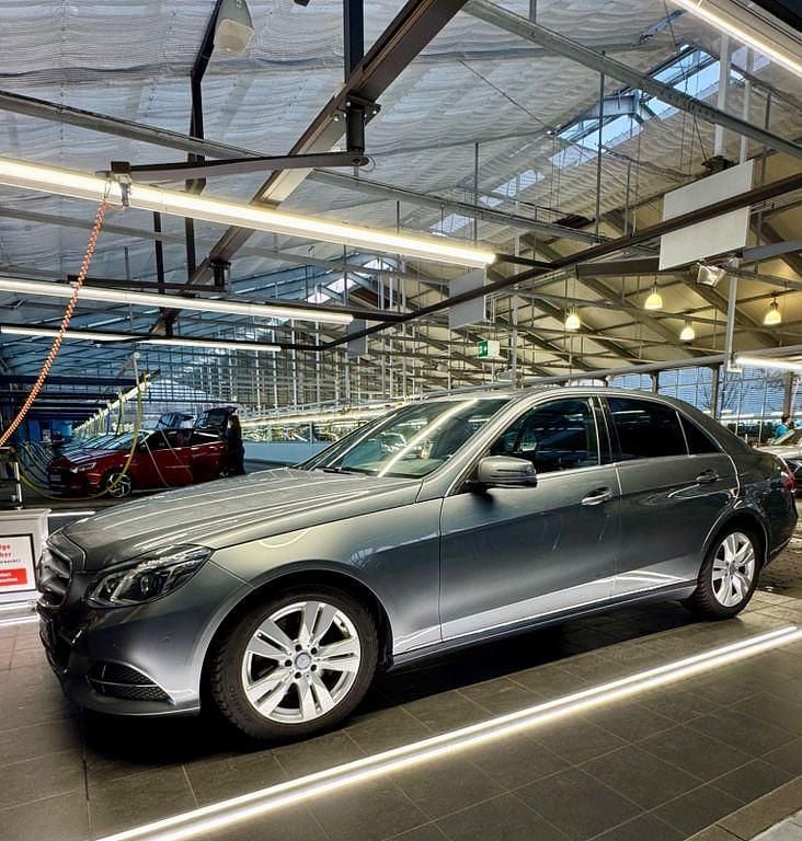 Gebraucht Mercedes E300 Avantgarde 231 PS (169 kW) 2015 Grau Limousine