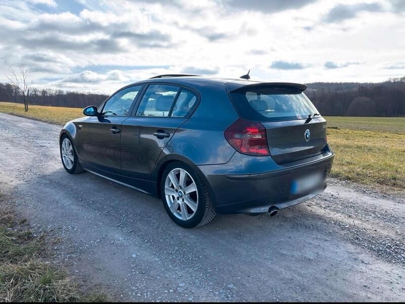 Grau Gebraucht 2005 BMW 120 Kleinwagen | 6.100 € (Teuer) - Bild 1/4