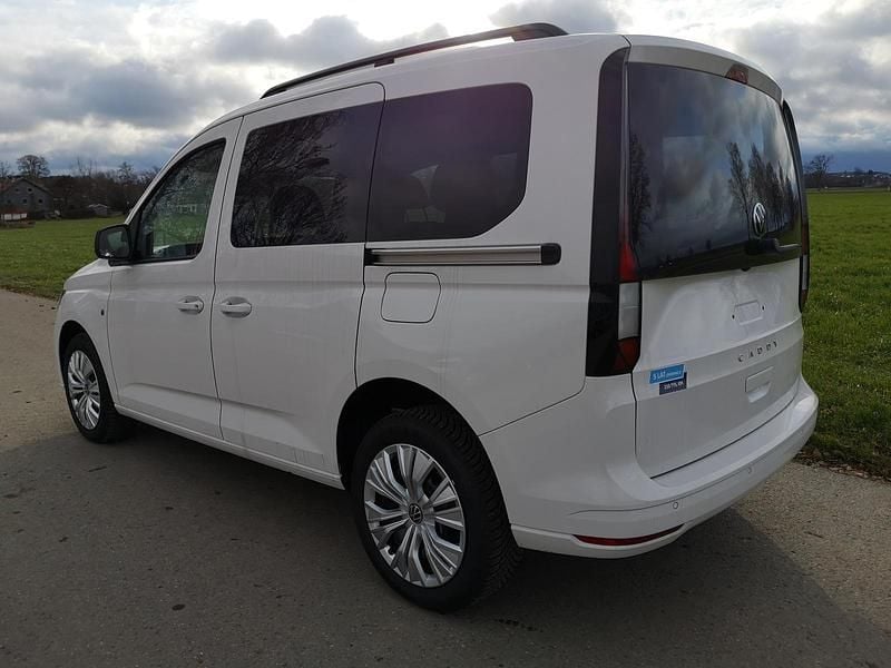 Neu VW Caddy Basis 102 PS (75 kW) 2026 Candyweiß Van / Kleinbus