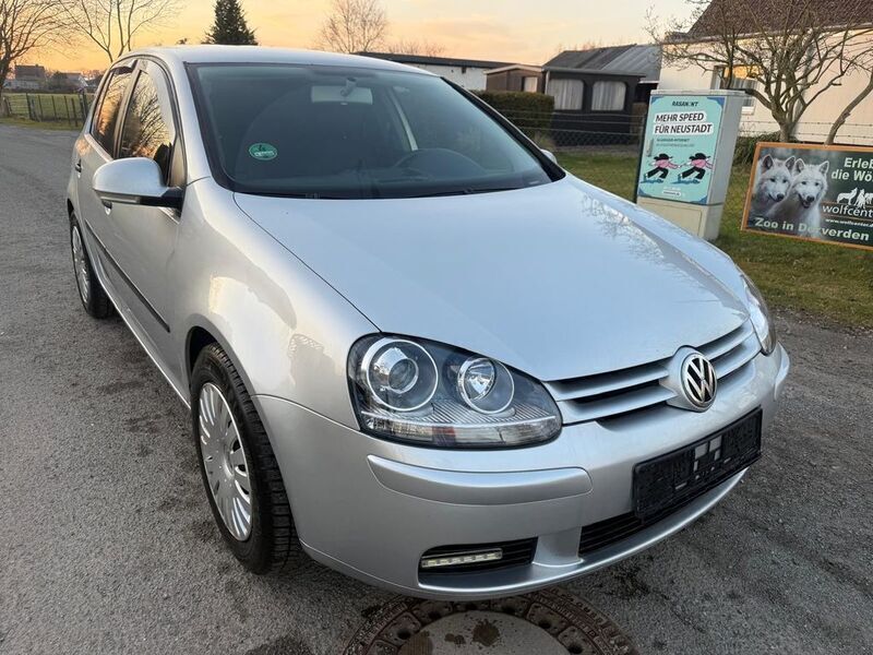 Silber Gebraucht 2003 VW Golf IV Trendline Limousine | 2.500 € (Guter Preis) - Bild 1/4