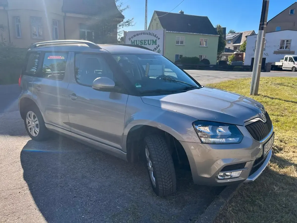 Occasion Skoda Yeti 110 ch (80 kW) 2014 Gris SUV