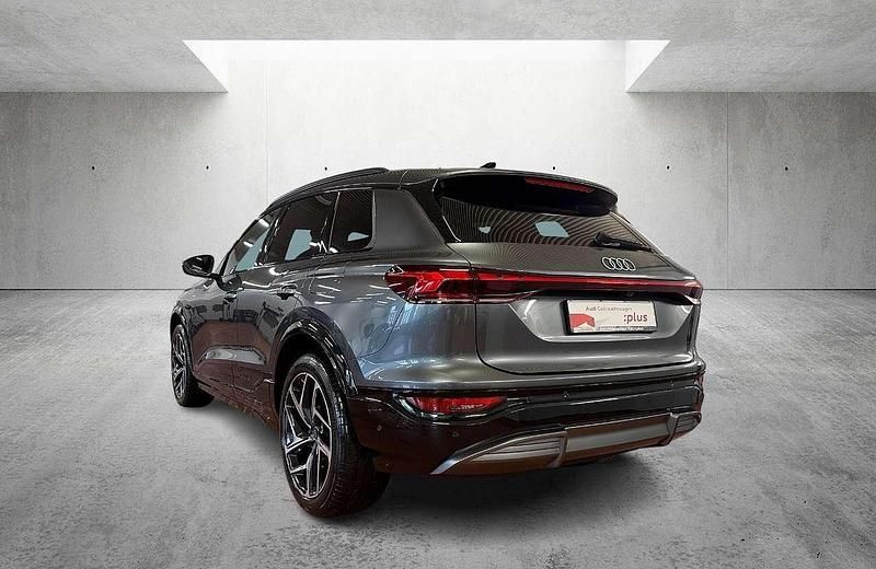 Gebraucht Audi Q6 e-tron S-Line 185 kW (252 PS) 2025 Grau SUV