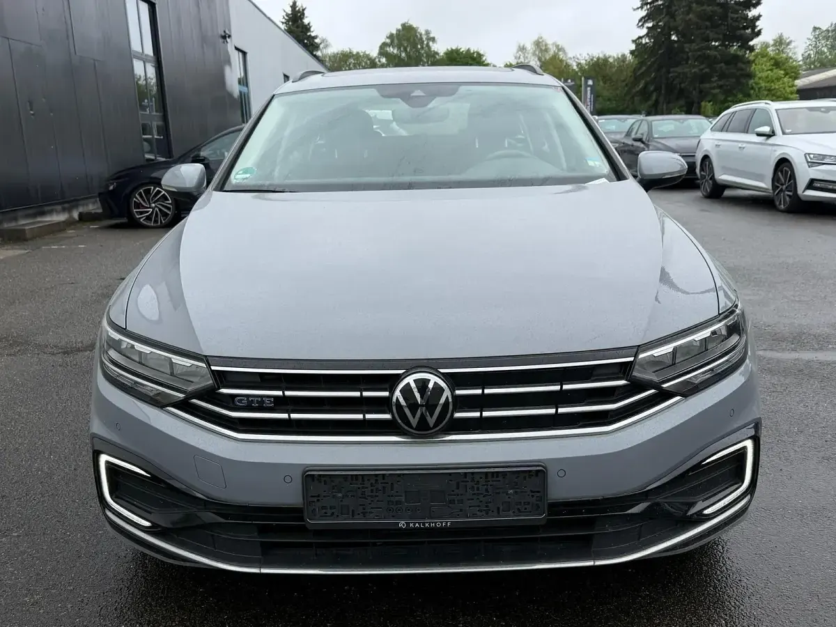 Gebraucht VW Passat GTE 218 PS (160 kW) 2023 Grau Kombi