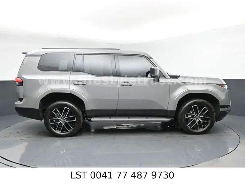 Gebraucht Lexus GX550 354 PS (260 kW) 2024 Grau SUV