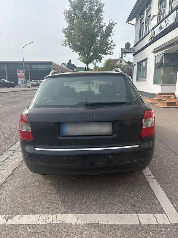 Second-hand Audi A4 163 CP (119 kW) 2002 Negru Break