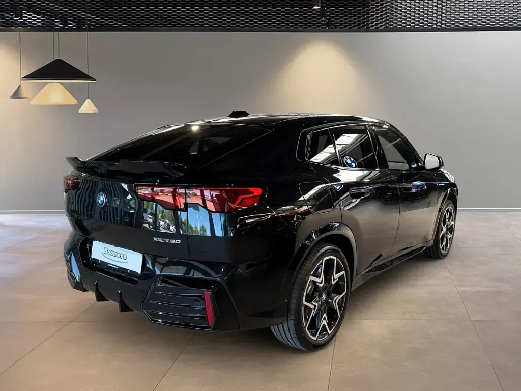 Gebraucht BMW iX2 M Sport 225 kW (306 PS) 2026 Schwarz SUV