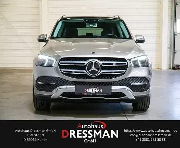 Gebraucht Mercedes GLE300 245 PS (180 kW) 2020 Silber SUV