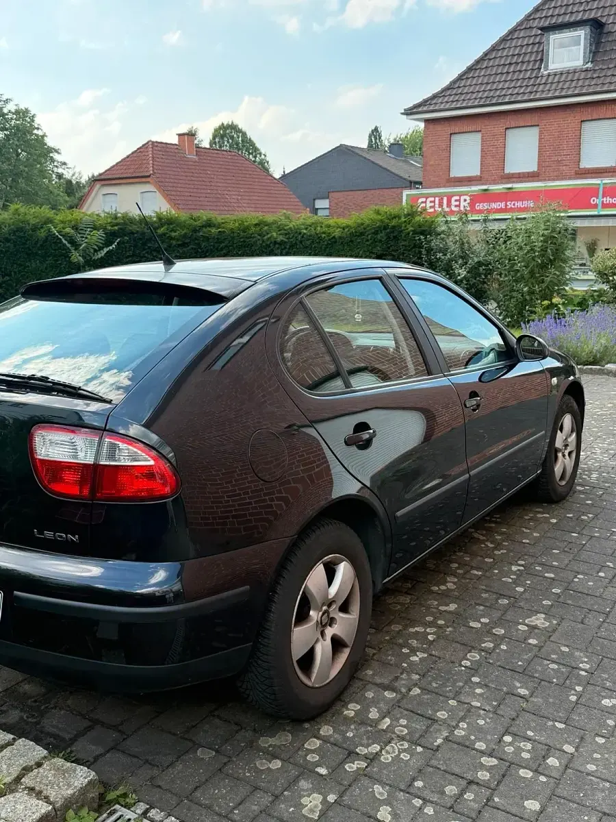Gebraucht Seat Leon 105 PS (77 kW) 2003 Schwarz Kleinwagen