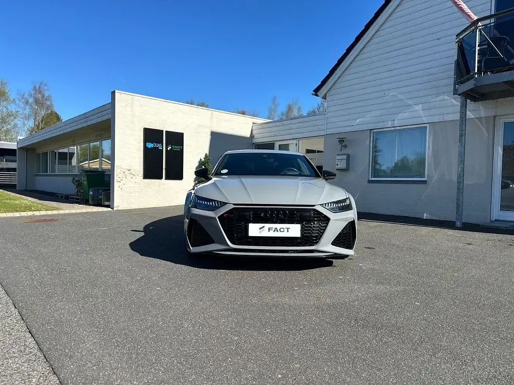 Gebraucht Audi RS7 Sportback Sport 600 PS (441 kW) 2022 Nardograu Kleinwagen