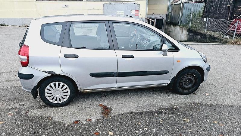 Gebraucht Honda Jazz LS 83 PS (61 kW) 2002 Silber Kleinwagen