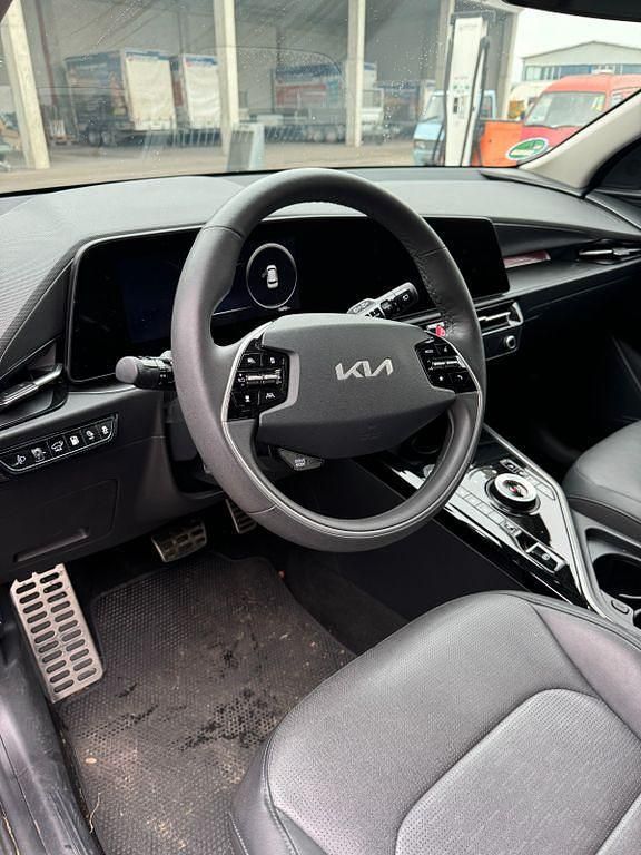 Grau Gebraucht 2022 Kia Niro Spirit SUV | 27.000 € (Fairer Preis) - Bild 1/4