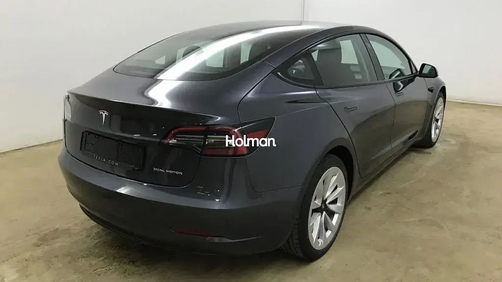 Second-hand Tesla Model 3 366 kW (498 CP) 2022 Gri Berlinǎ