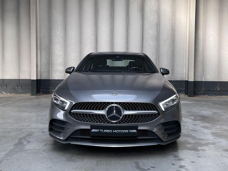 Gebraucht Mercedes A200 163 PS (119 kW) 2019 Grau Limousine