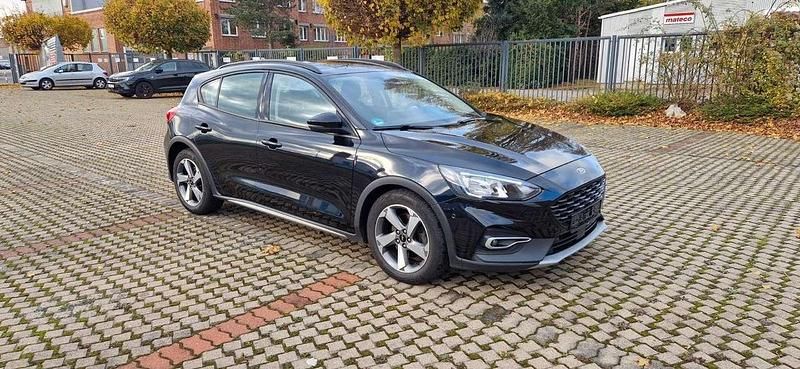 Second-hand Ford Focus Active 150 CP (110 kW) 2020 Negru Berlinǎ