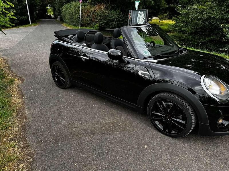 Schwarz Gebraucht 2017 Mini One Cabriolet Cabrio | 14.800 € (Fairer Preis) - Bild 1/4