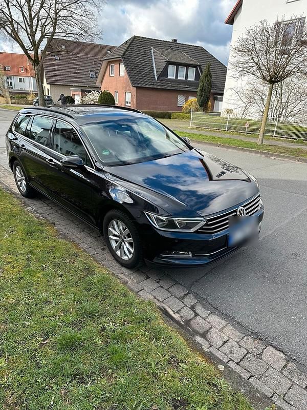 Schwarz Gebraucht 2015 VW Passat Kombi | 10.500 € (Fairer Preis) - Bild 1/4