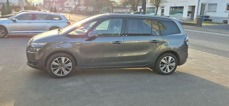 Gebraucht Citroën Grand C4 Picasso PureTech 131 PS (96 kW) 2016 Grau Van / Kleinbus