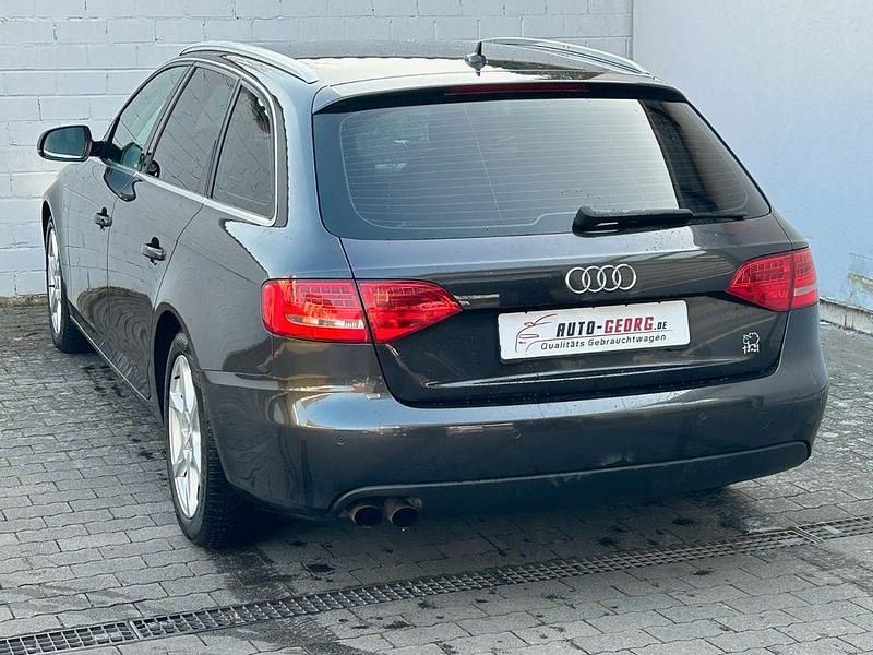 Gebraucht Audi A4 Ambition 120 PS (88 kW) 2010 Grau Kombi