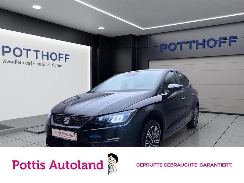 Schwarz Gebraucht 2024 Seat Ibiza Style Limousine | 19.422 € (Guter Preis) - Bild 1/4