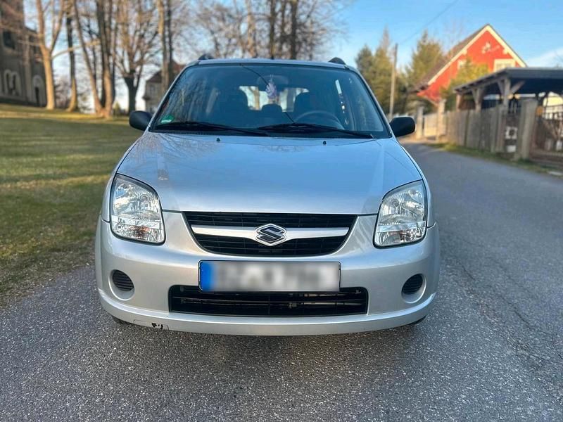 Second-hand Suzuki Ignis 69 CP (50 kW) 2003 Gri Hatchback