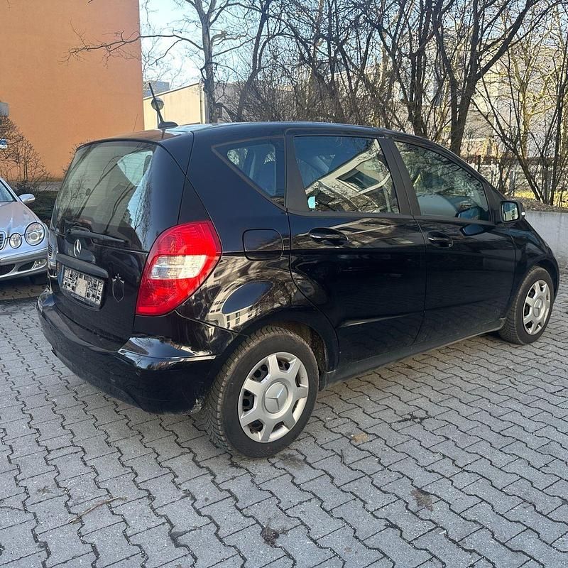 Gebraucht Mercedes A160 95 PS (69 kW) 2009 Schwarz Kleinwagen