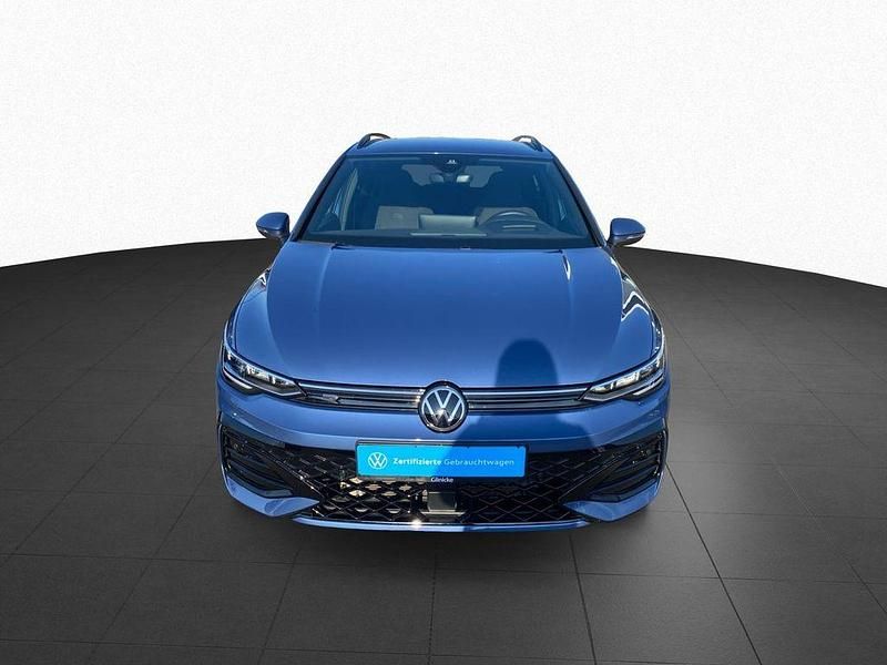 Gebraucht VW Golf VIII R-line 150 PS (110 kW) 2025 Anemonenblau metallic Kombi