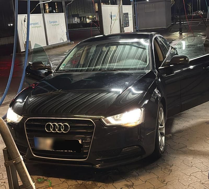 Gebraucht Audi A5 Sportback 170 PS (125 kW) 2015 Schwarz Kleinwagen