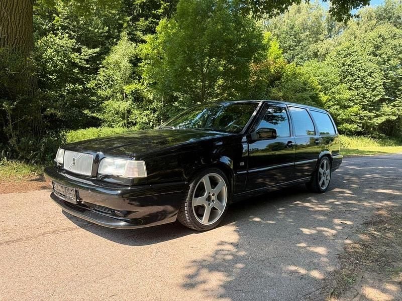 Schwarz Gebraucht 1995 Volvo 850 Kombi | 9.990 € - Bild 1/4
