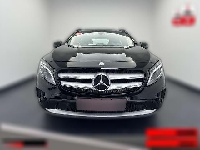 Gebraucht Mercedes GLA180 122 PS (89 kW) 2017 Schwarz SUV