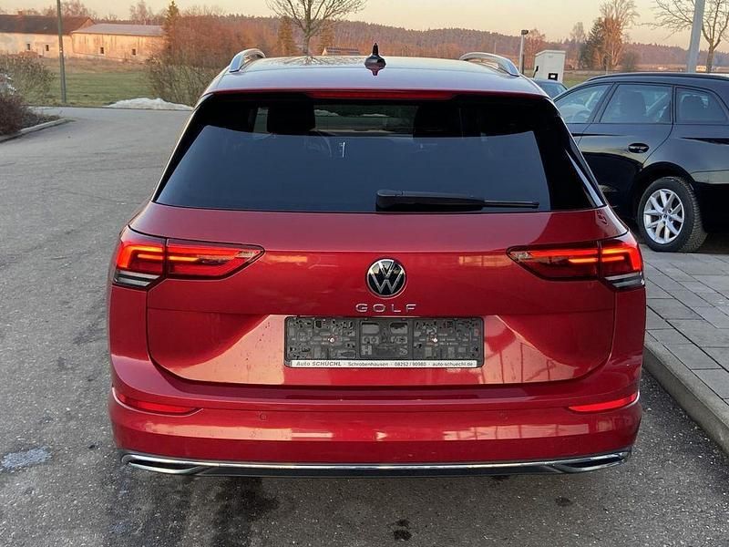 Gebraucht VW Golf VIII Active 116 PS (85 kW) 2022 Rot Kombi