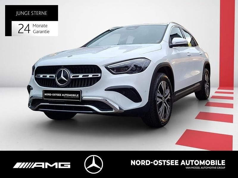 Weiß Gebraucht 2024 Mercedes GLA200 Progressive SUV | 38.890 € (Fairer Preis) - Bild 1/4