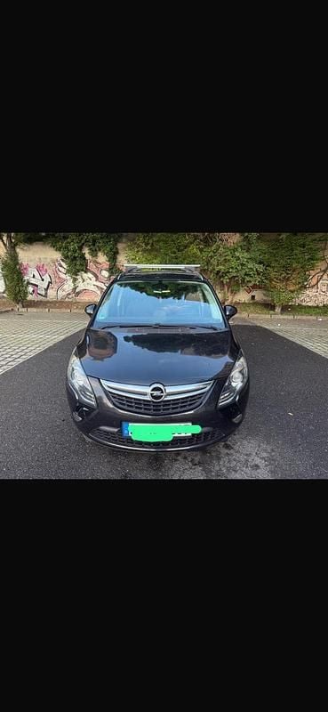 Schwarz Gebraucht 2014 Opel Zafira Tourer Van / Kleinbus | 10.500 € - Bild 1/4
