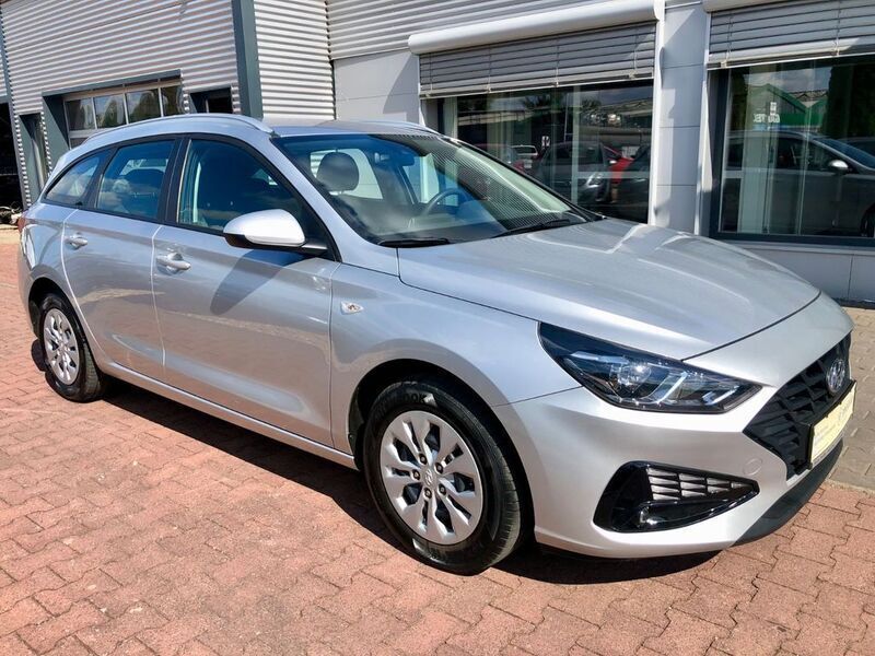 Silber Gebraucht 2020 Hyundai i30 Pure Kombi | 14.999 € (Guter Preis) - Bild 1/4