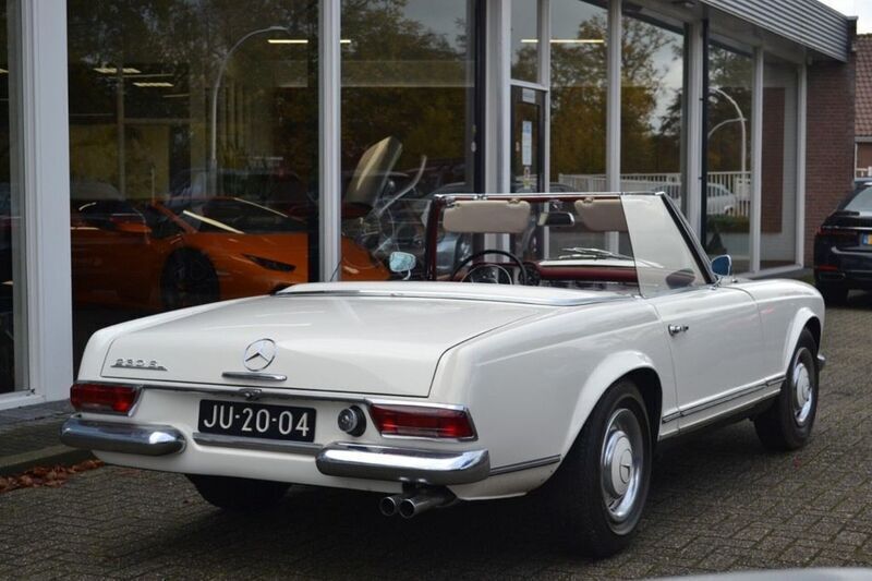 Gebraucht Mercedes 230 150 PS (110 kW) 1963 Weiß Cabrio
