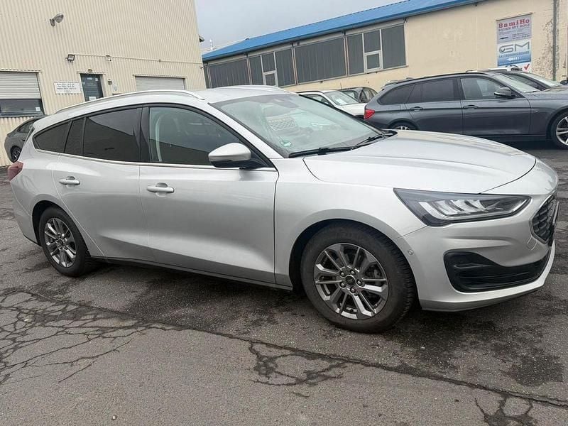 Gebraucht Ford Focus 116 PS (85 kW) 2023 Silber Limousine