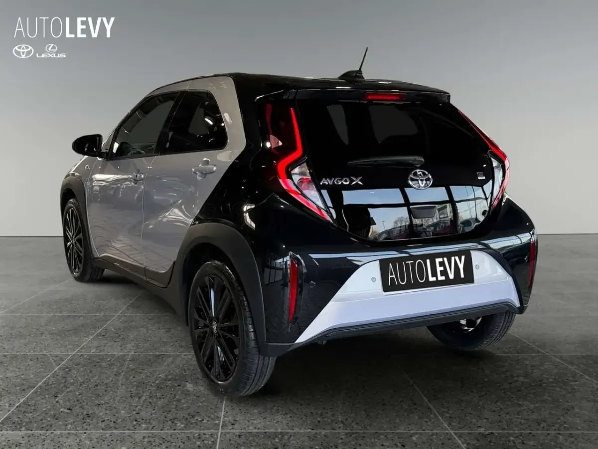 Neu Toyota Aygo 72 PS (52 kW) 2025 Metallic Kleinwagen
