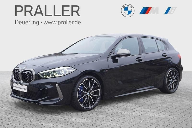 Gebraucht BMW M135 Performance 306 PS (225 kW) 2022 Saphirschwarz Kleinwagen