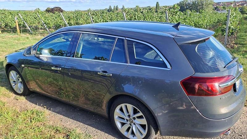 Gebraucht Opel Insignia 196 PS (144 kW) 2015 Grau Kombi