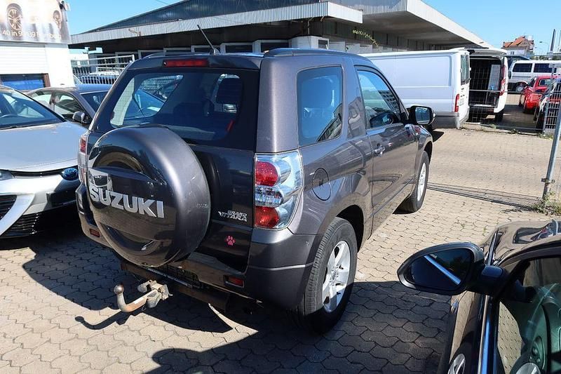 Gebraucht Suzuki Grand Vitara Club 129 PS (94 kW) 2012 Grau SUV