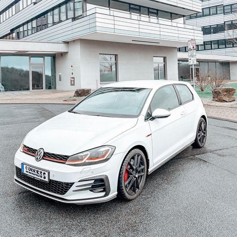 Gebraucht VW Golf VII GTI 245 PS (180 kW) 2019 Weiß Limousine