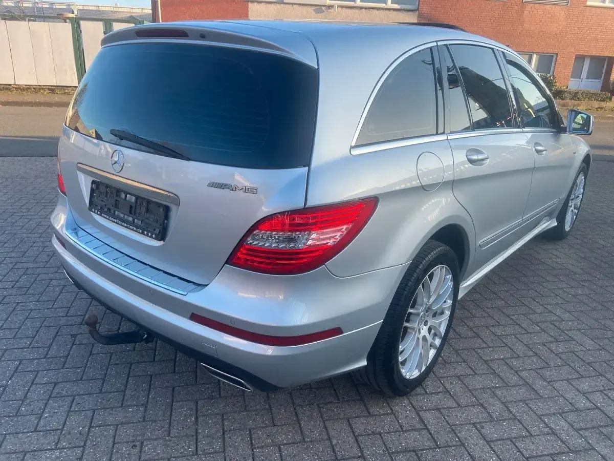 Gebraucht Mercedes R300 190 PS (139 kW) 2011 Silber Kombi