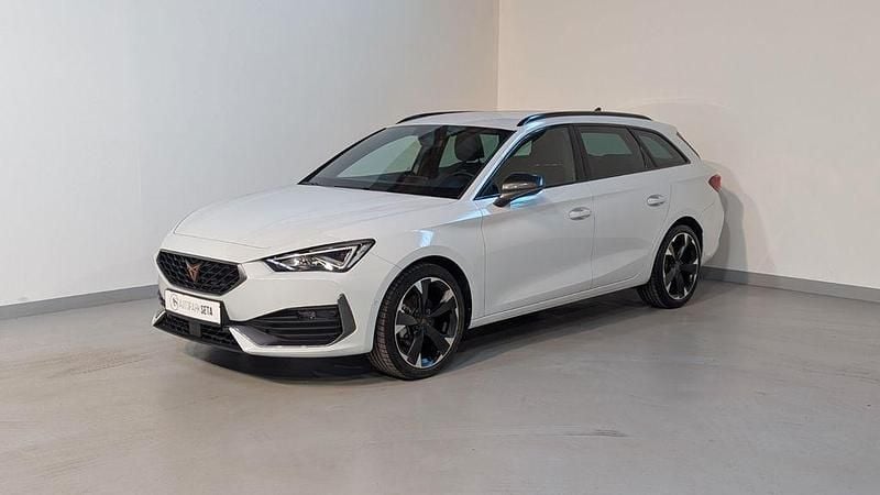 Weiß Gebraucht 2024 Cupra Leon Limousine | 24.975 € (Superpreis) - Bild 1/4