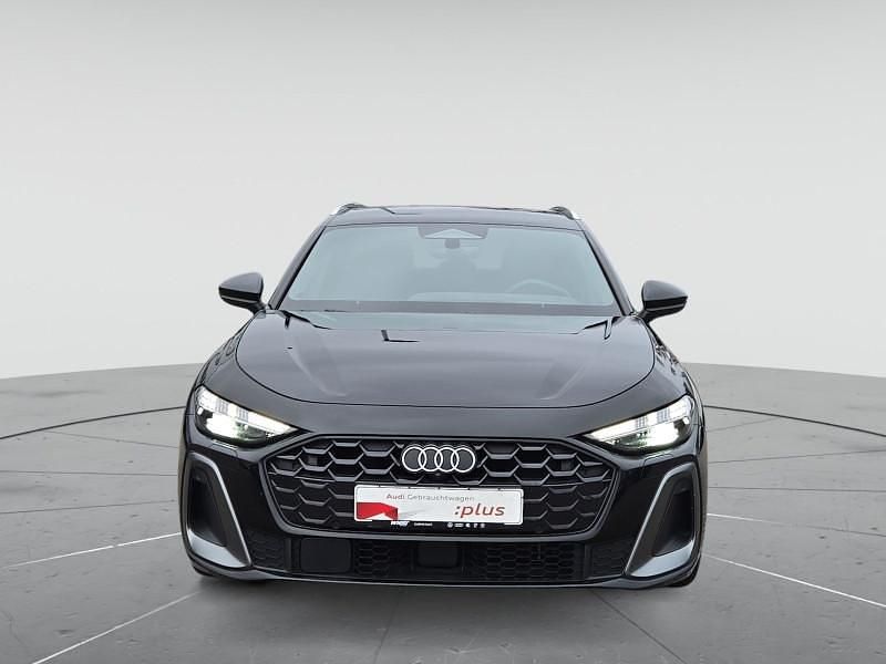 Mythosschwarz metallic Gebraucht 2024 Audi A5 S-Line Kombi | 54.880 € (Etwas zu teuer) - Bild 1/4