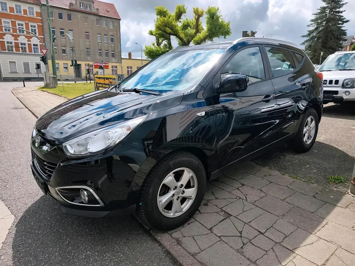 Gebraucht Hyundai ix35 115 PS (84 kW) 2013 Schwarz SUV