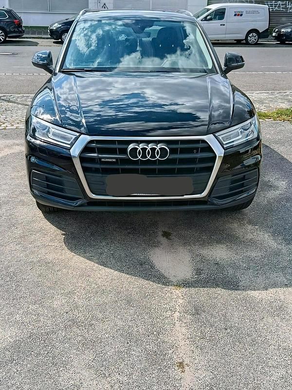 Schwarz Gebraucht 2019 Audi Q5 SUV | 25.500 € (Fairer Preis) - Bild 1/4